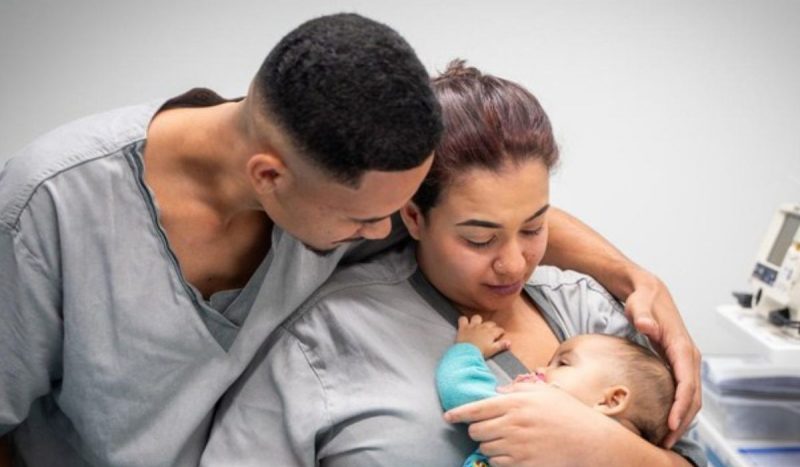 Família e bebê com AME tipo 1 que recebeu 1ª aplicação do Zolgensma pelo SUS Família e bebê com AME tipo 1 que recebeu 1ª aplicação do Zolgensma pelo SUS