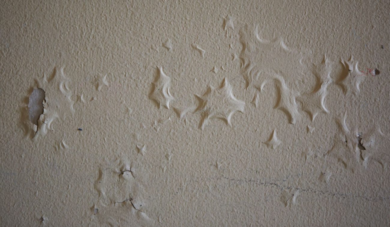 Bolhas são comuns quando as pinturas são feitas durante o verão - A melhor época para pintar a casa pode te poupar tempo e dor de cabeça (9)