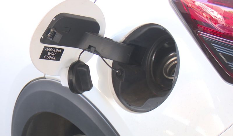 Foto de tanque de combustível ilustrando matéria em que preço da gasolina é mais alto em Florianópolis