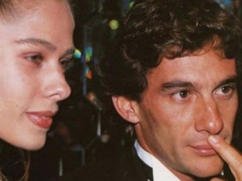 Foto com Adriane Galisteu e Ayrton Senna Foto com Adriane Galisteu e Ayrton Senna