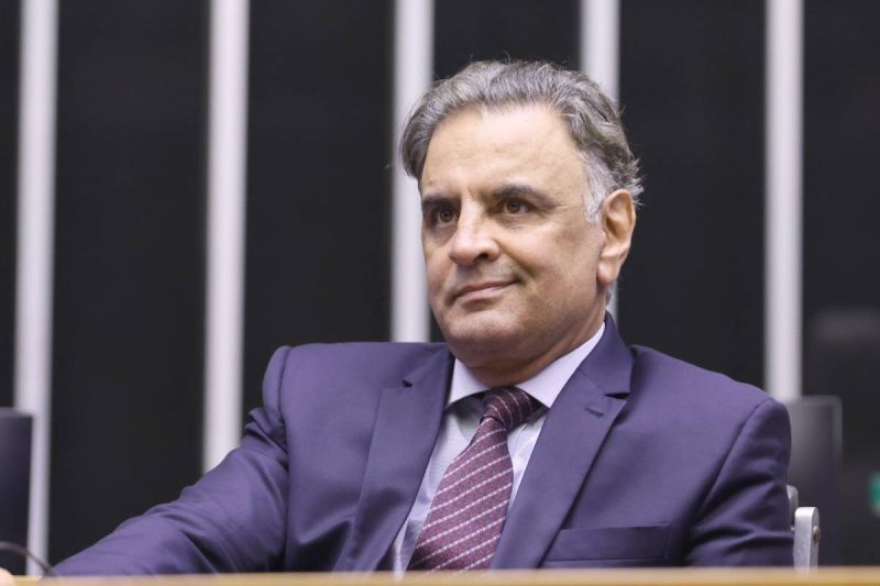 Aécio provoca Eduardo Leite Aécio provoca Eduardo Leite