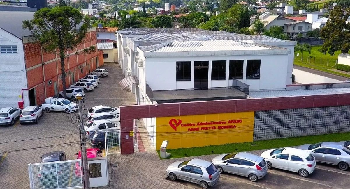 Afasc esclareceu que não está realizando pedidos de agasalhos ou de dinheiro nas residências da região