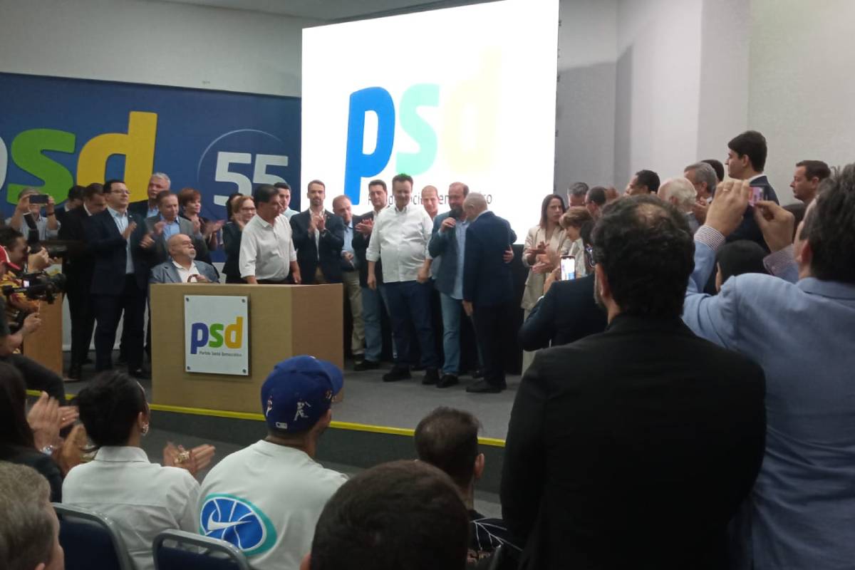 Alexandre Silveira contra políticos das redes Alexandre Silveira contra políticos das redes