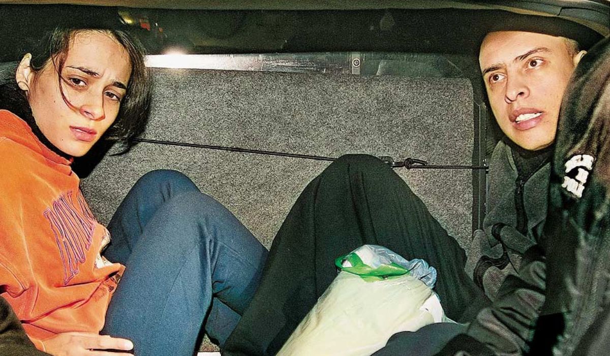 Ana Carolina Jatobá e Alexandre Nardoni sendo presos Ana Carolina Jatobá e Alexandre Nardoni foram presos pelo assassinato da filha, Isabela Nardoni