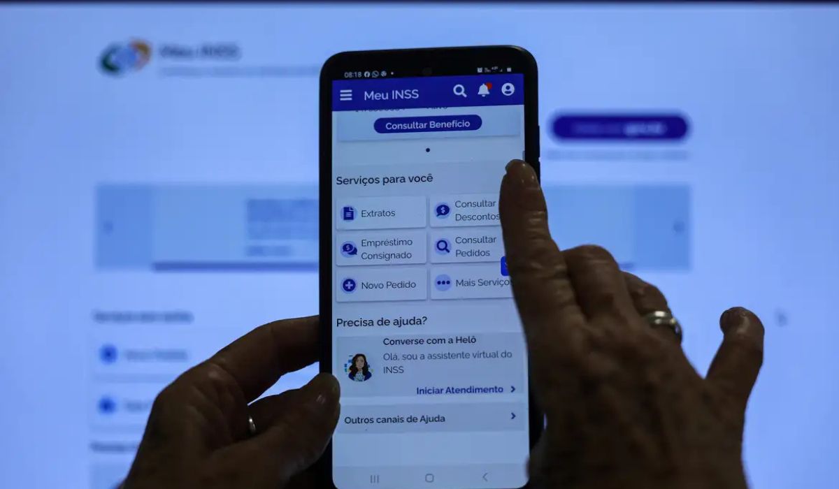 Aplicativo Meu INSS em tela de celular