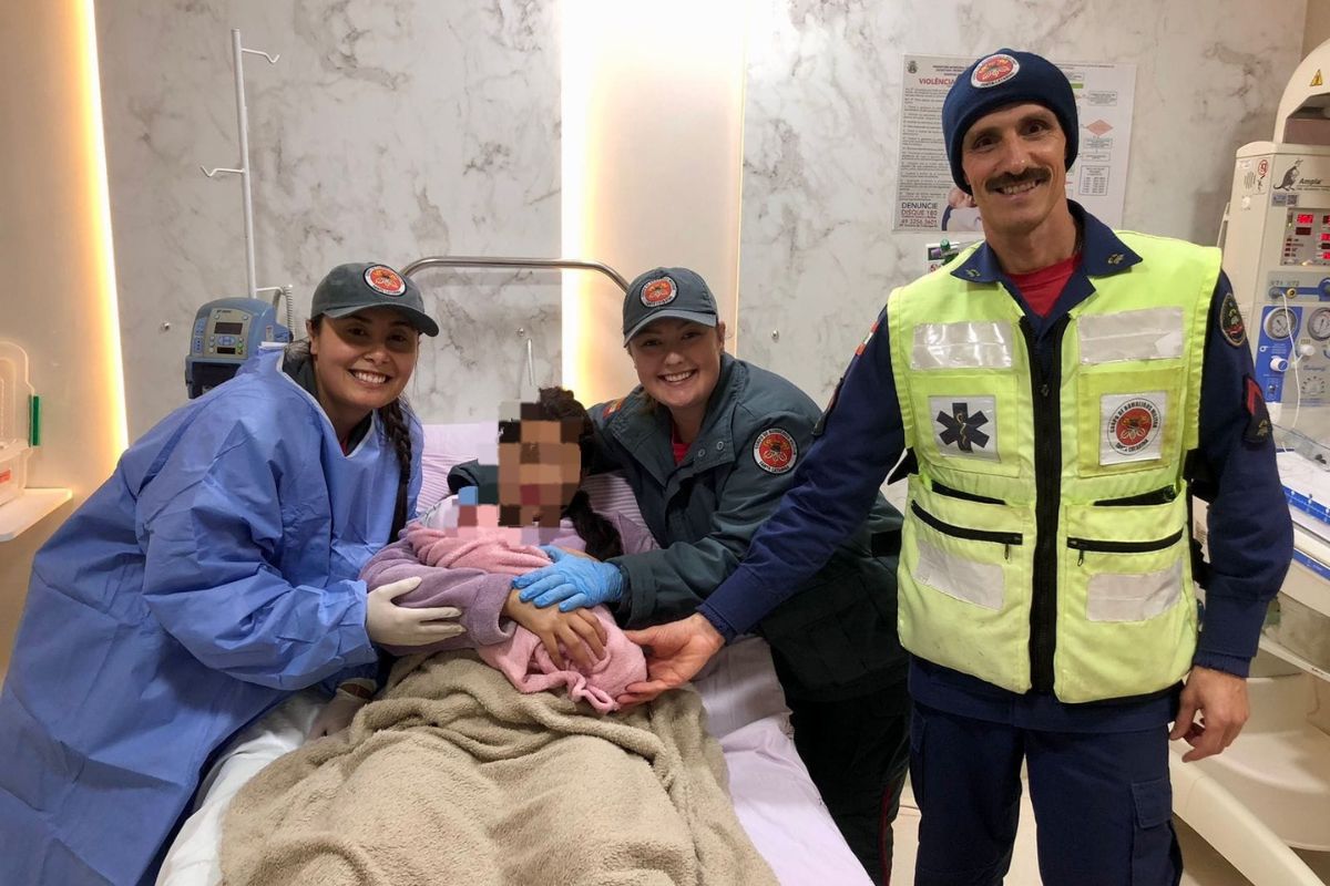 Bebê nasce dentro de viatura dos bombeiros em Fraiburgo