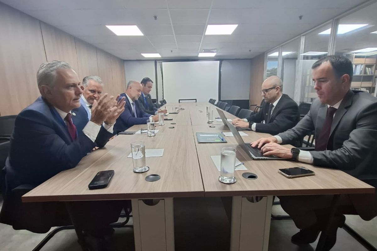 Beto Martins Secretário de Portos, Aeroportos e Ferrovias de SC, Beto Martins, durante reunião