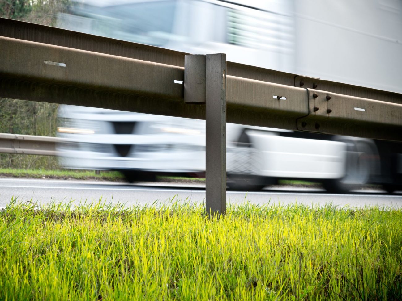 guardrails na Beira Rio Brusque não tem verba para instalar guardrails na Beira Rio