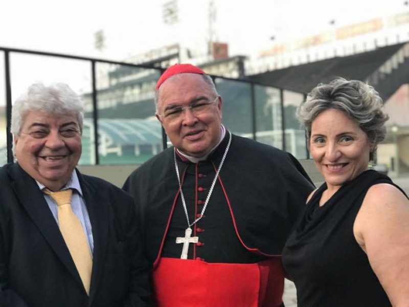 Presente no Conclave, Cardeal Dom Orani Tempesta é torcedor do Santos, mas chegou a ir em São Januário para abençoar o Vasco