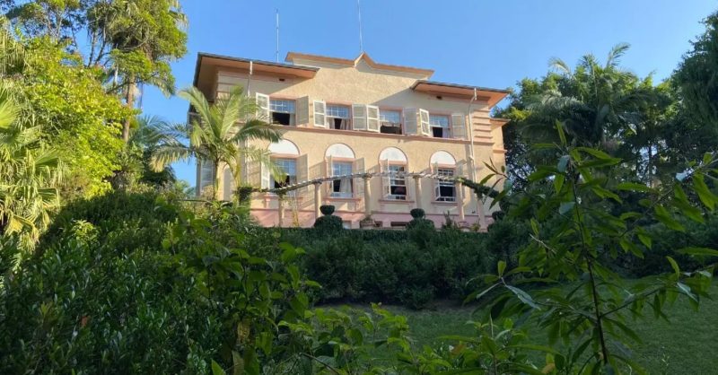 Casa de cônsul Carlos Renaux Foto mostra como está atualmente casa que foi de cônsul Carlos Renaux