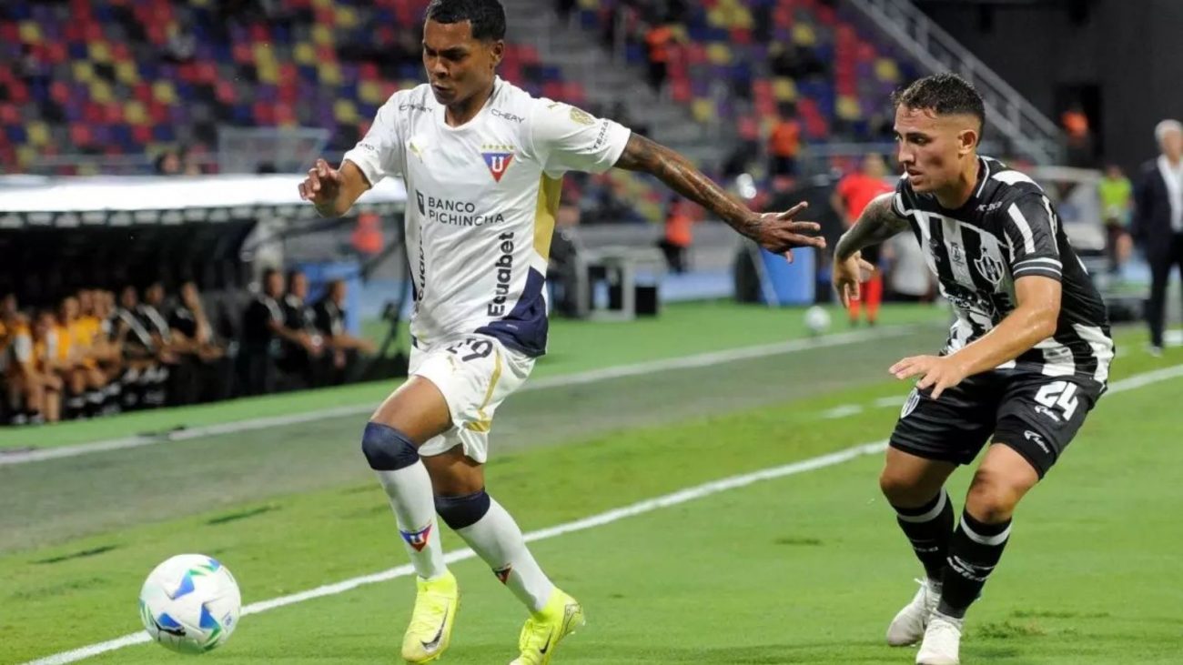 LDU e Central Córdoba no empate sem gols no jogo do turno - Foto: Conmebol