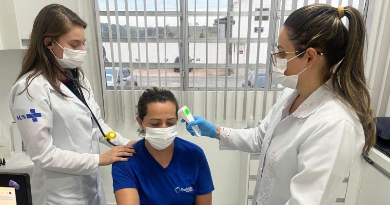 Imagem de profissionais da saúde Imagem de profissionais da saúde para ilustrar matéria sobre centro de triagem para casos de síndrome respiratória