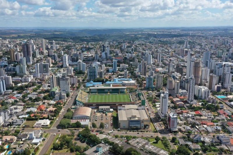 Chapecó Chapecó fica localizada no Oeste de Santa Catarina