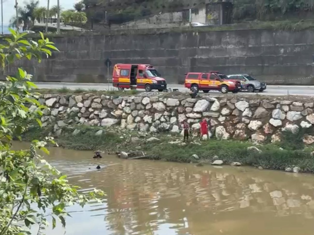 guardrails na Beira Rio Brusque diz que falta verba para instalar guardrails na Beira Rio após acidente fatal