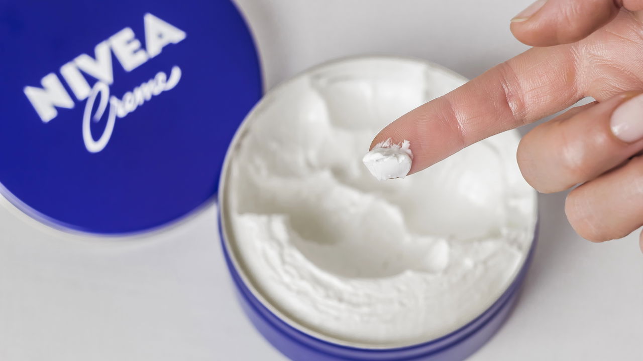 Creme Nivea da lata azul