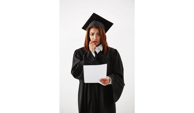 formanda preocupada formanda preocupada com os cursos universitários