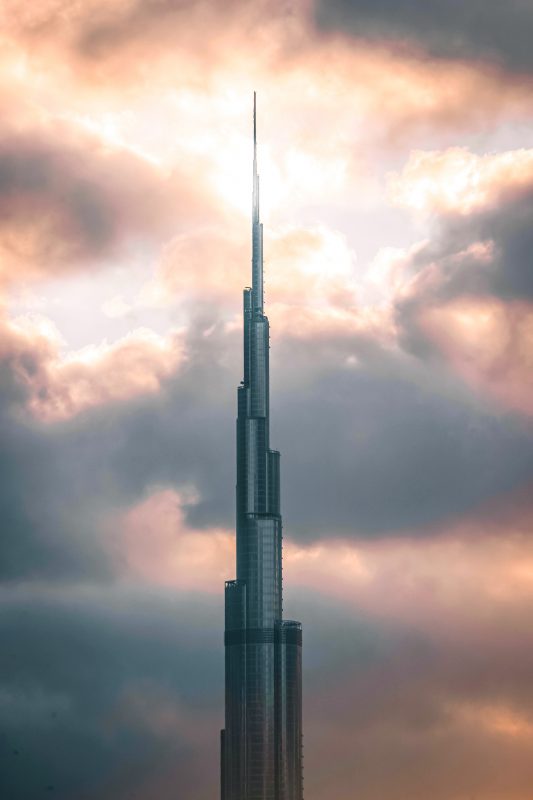 Burj Khalifa tem 828 metros de altura - Foto: DTCM/Divulgação