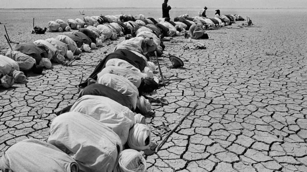 As fotos de Sebastião Salgado que marcaram época: região de Gourma Rarhous, no Mali, em 1985