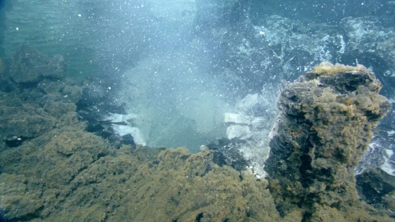 vulcão submarino Axil Seamount Imagem do que ocorre após um vulcão submarino entrar em erupçãoerupção do vulcão submarino Axial Seamount