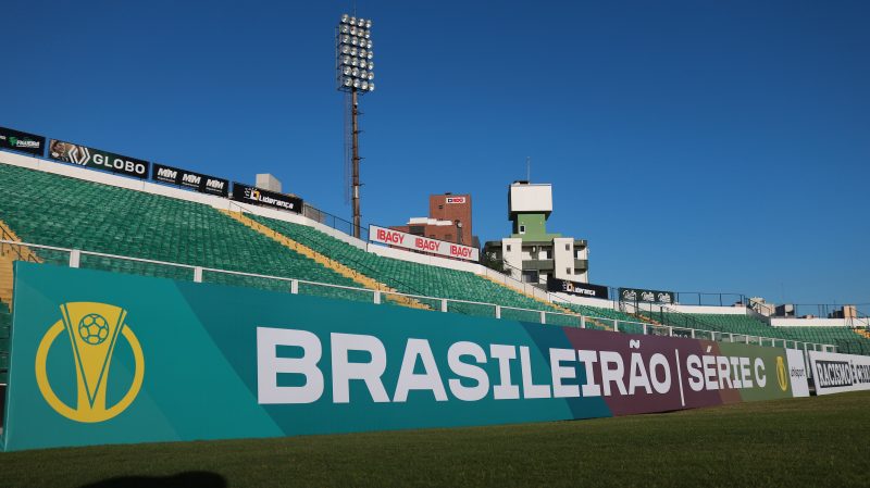 Placas da Série C no Estádio orlando Scarpelli - Figueirense x Caxias Placas da Série C no Estádio orlando Scarpelli - Figueirense x Caxias