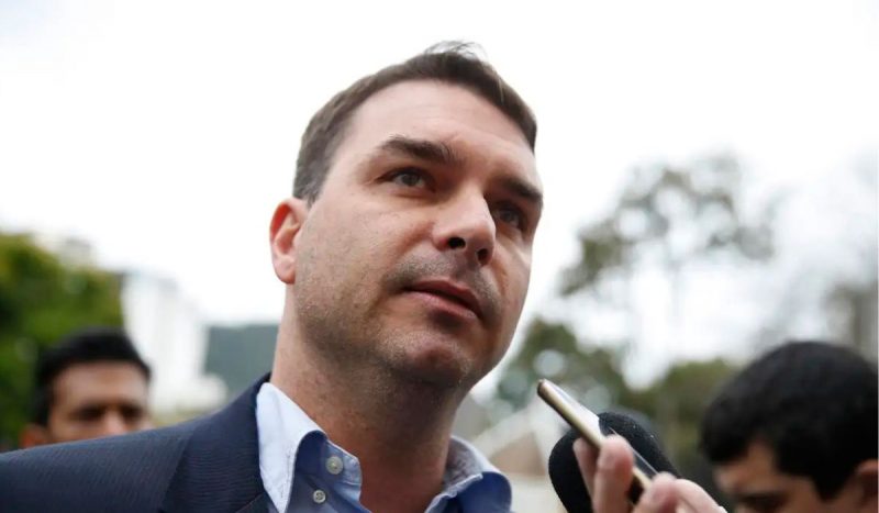 Fl&aacute;vio Bolsonaro nega que reuni&atilde;o com Ricardo Pita tenha como pauta san&ccedil;&otilde;es a Alexandre de Moraes – Foto Reprodu&ccedil;&atilde;o TV SenadoND – Foto: T&acirc;nia R&ecirc;go/Ag&ecirc;ncia Brasil