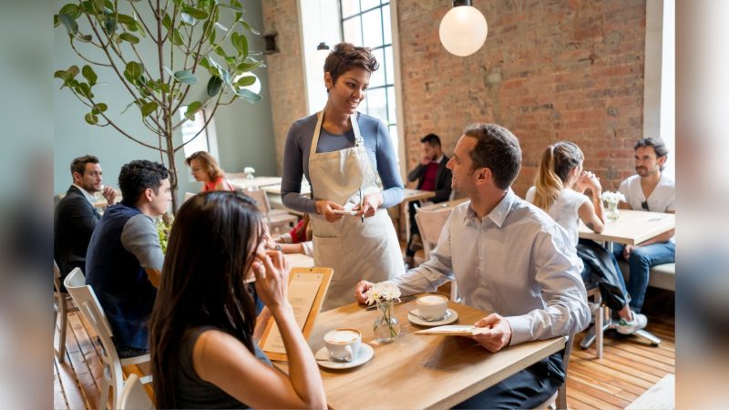gesto que você faz nos restaurantes Pessoa no restaurante gesto que você faz nos restaurantes