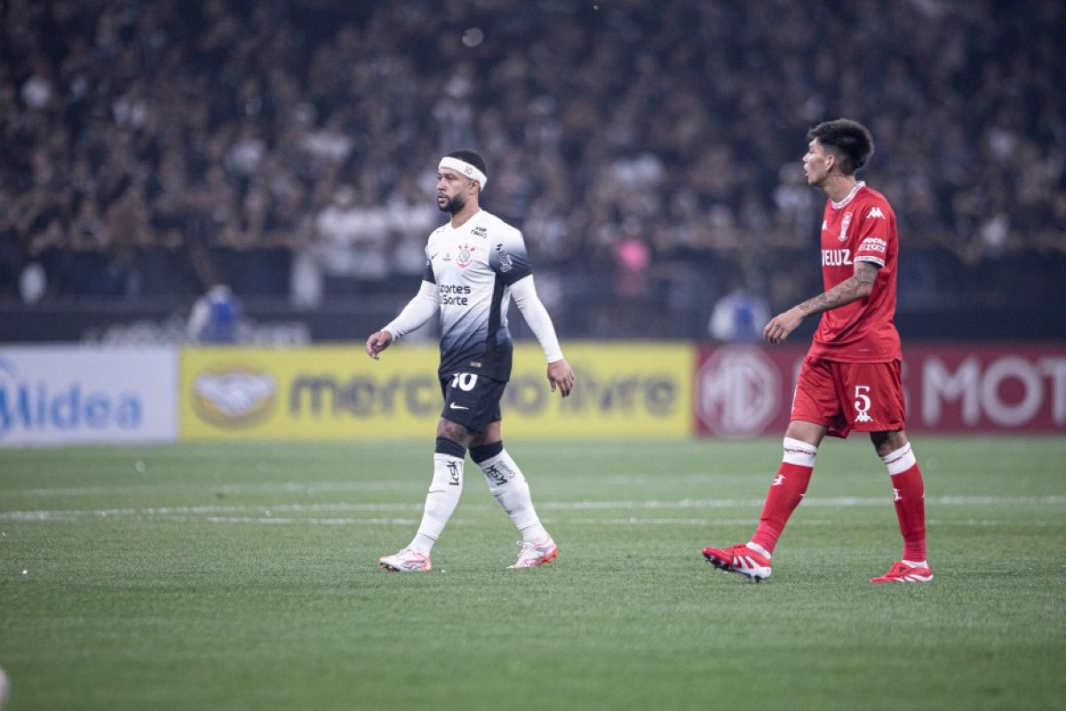 Hurácan x Corinthians em jogo de ida da Copa Sul-Americana - Foto: Reprodução/Meu Timão - Reprodução/Corinthians/ND