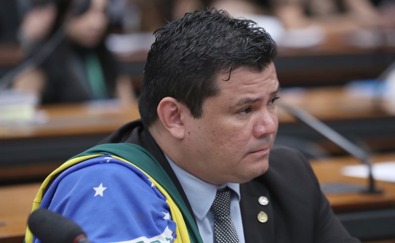 Gilvan da Federal pode ser afastado das funções