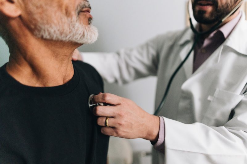 Como hábitos simples e resposta imediata ajudam a prevenir mortes por doenças cardiovasculares