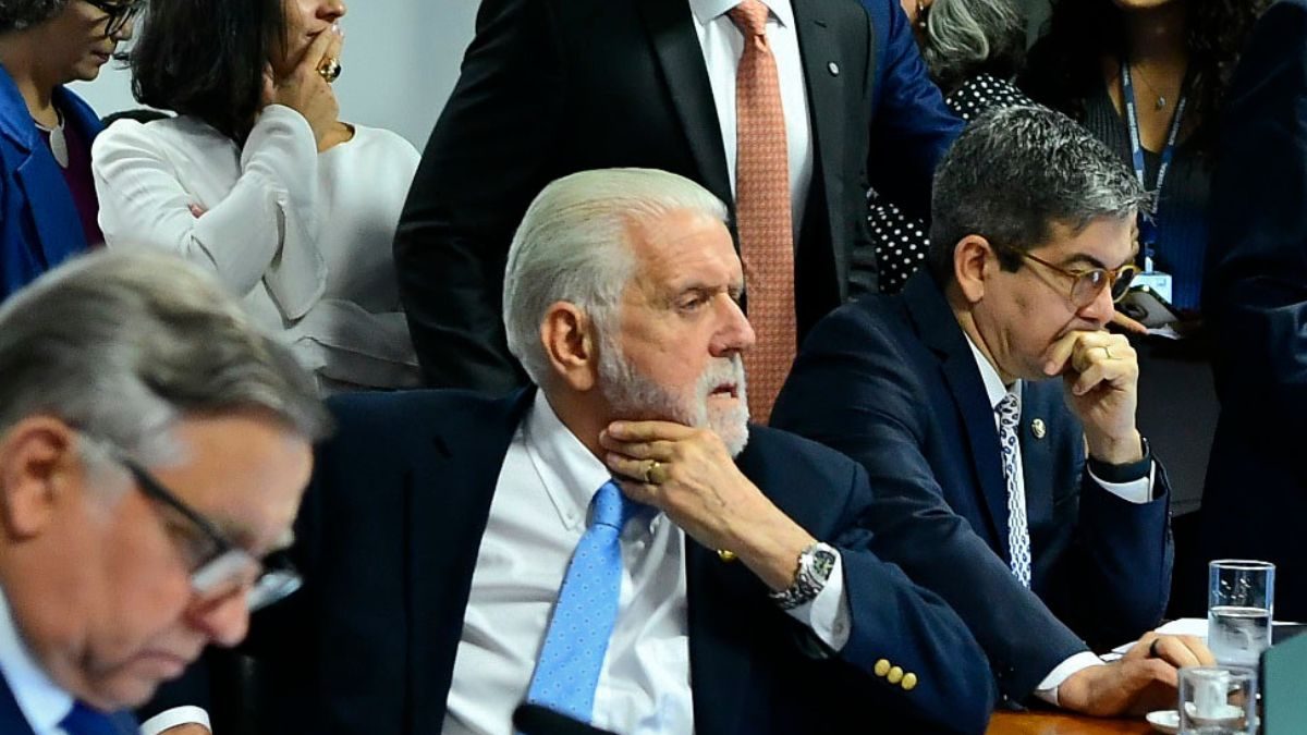 Aliados de Lula divergem sobre operação contra Jaques Wagner