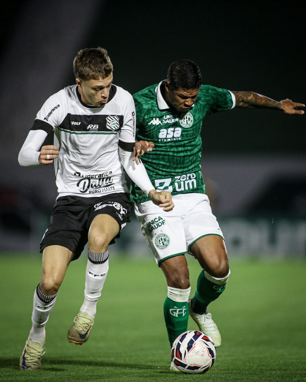 Jo&atilde;o Lucas fez partida apagada na noite desta segunda-feira – Foto: Raphael Silvestre/Guarani FC