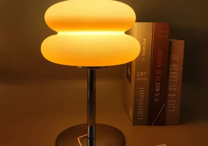 Lâmpada Lâmpada com detalhes redondos