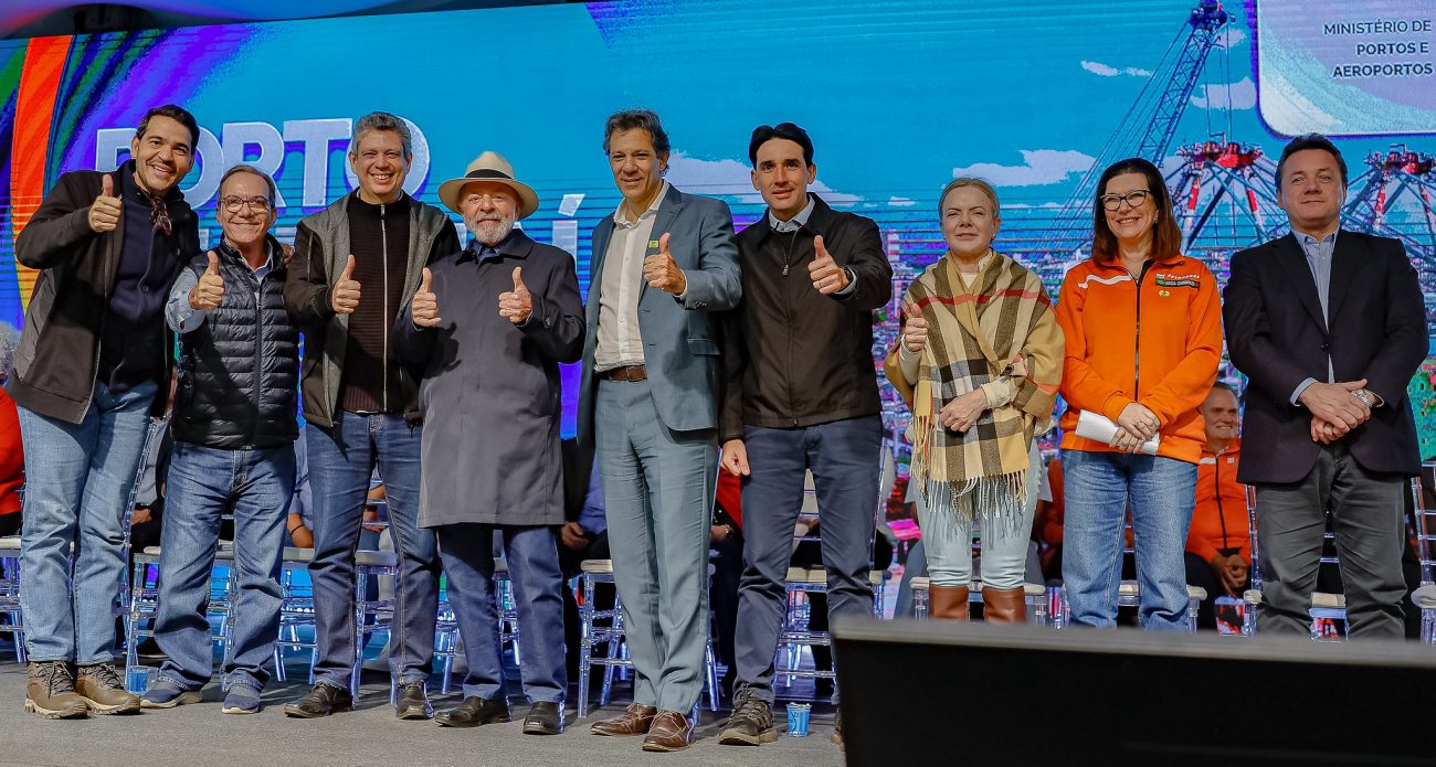 Anúncio do governo federal durante visita ao Porto de Itajaí