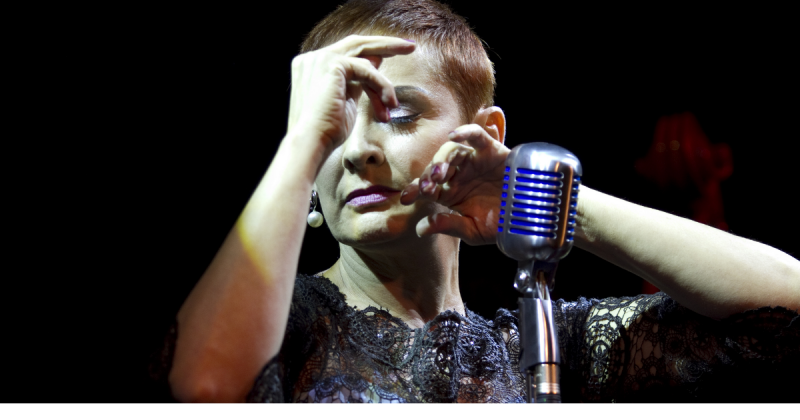 Mafalda Minnozzi Imagem da cantora italiana Mafalda Minnozzi, pata mostrar que ela é uma atração confirmada da festa