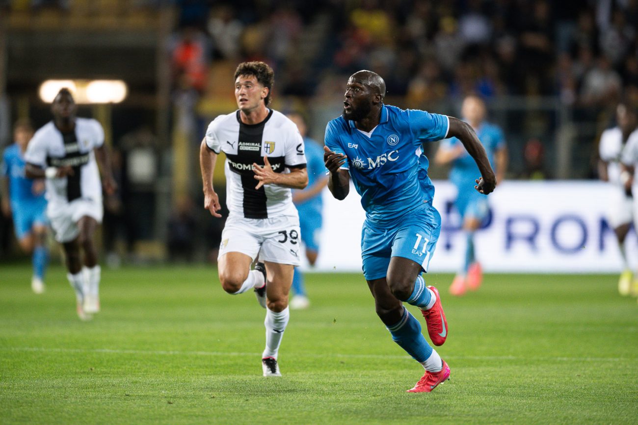 Lukaku da Napoli Lukaku em partida Napoli contra o Parma