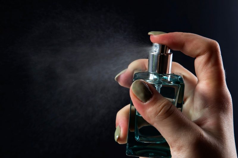 Spray de perfume Spray de perfume no ar