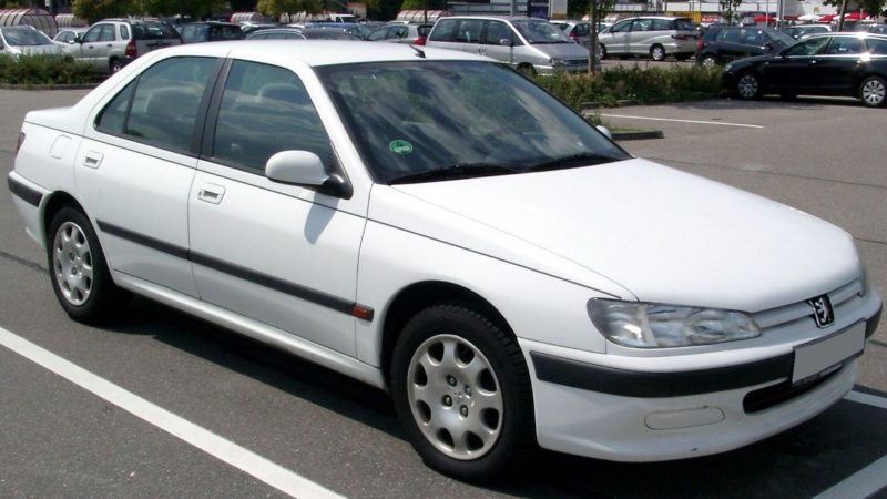 na foto aparece um Peugeot 406, que é um dos carros com 500 mil quilômetros rodados sem quebrar na foto aparece um Peugeot 406, que é um dos carros com 500 mil quilômetros rodados sem quebrar