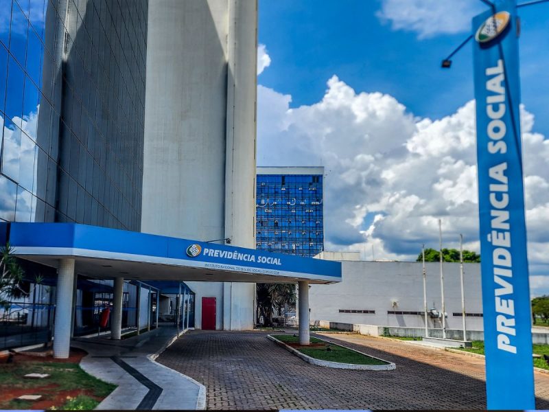 responsáveis pela fraude no INSS