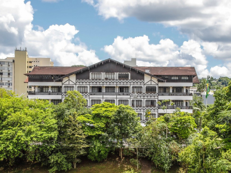 Foto da Prefeitura de Blumenau, onde ocorreu a proposta do reajuste salarial Foto do prédio da prefeitura, onde ocorreu a proposta do reajuste salarial em Blumenau