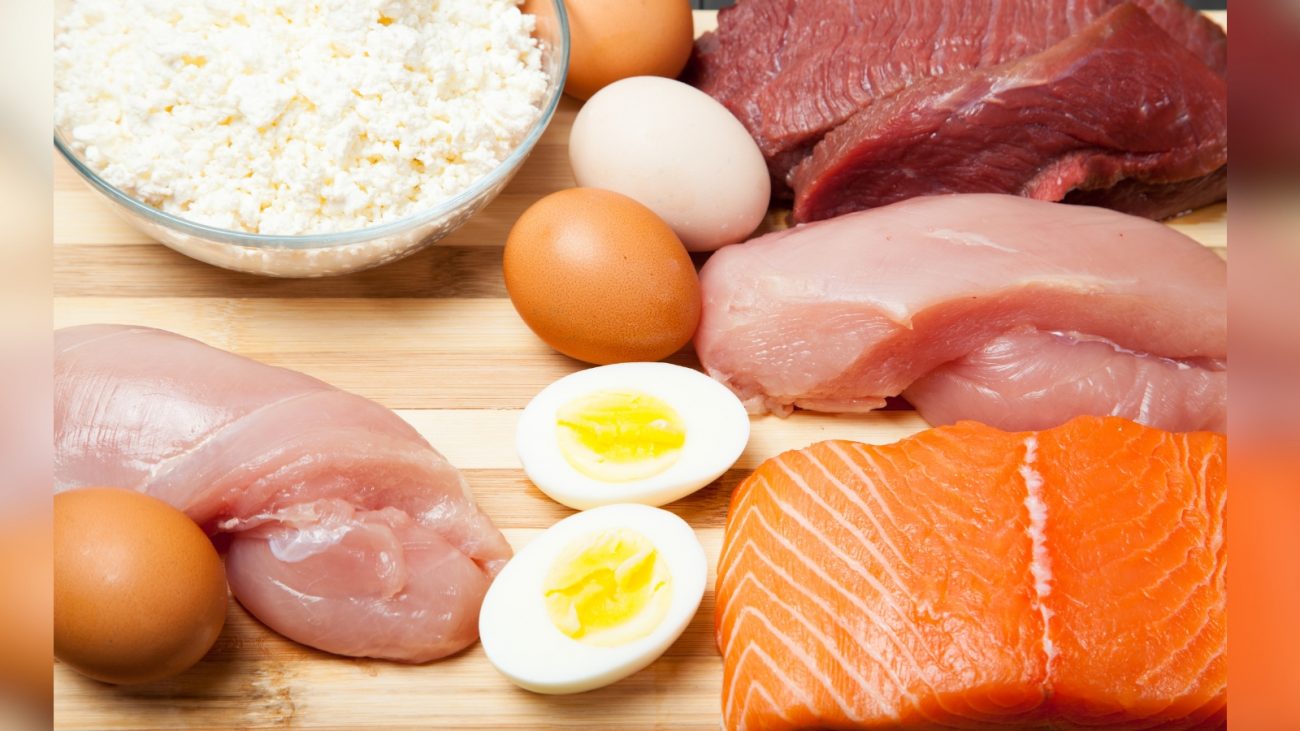 Peixes gordurosos e oleaginosas: fornecem ômega-3 e antioxidantes que auxiliam na prevenção do fígado gorduroso. - Canva/ND