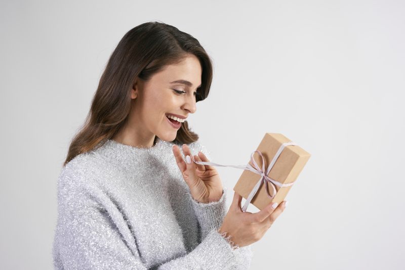 presente de Dia das Mães Antes de comprar o presente de Dia das Mães de forma online, confira o que é essencial saber