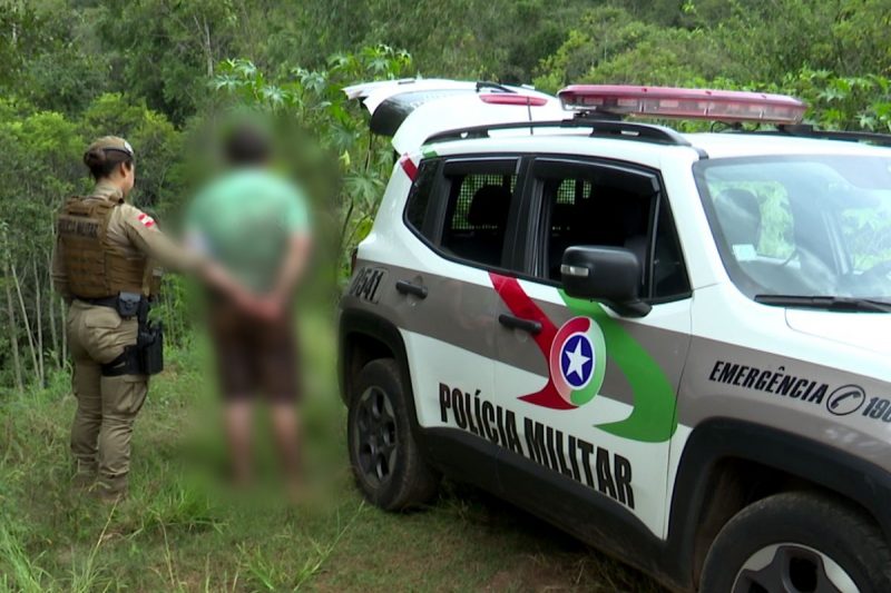 Filho suspeito de assassinar o pai com facadas no pescoço é preso em Chapecó