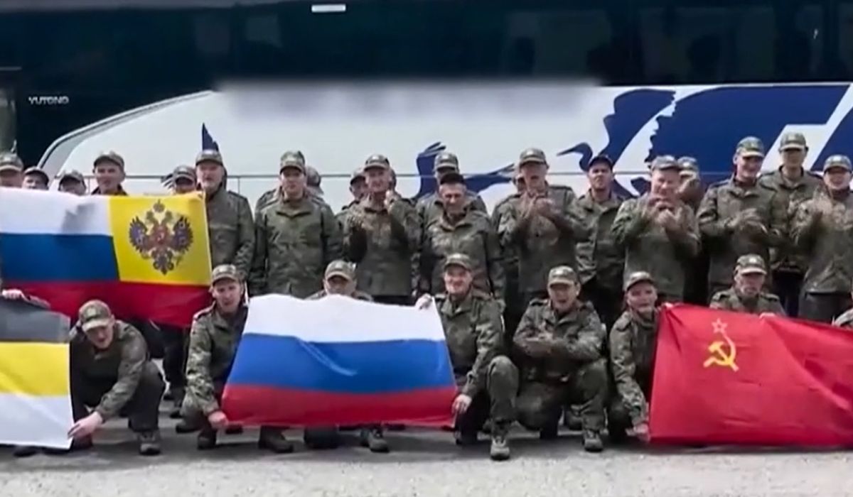 Militares russos libertos em troca de prisioneiros
