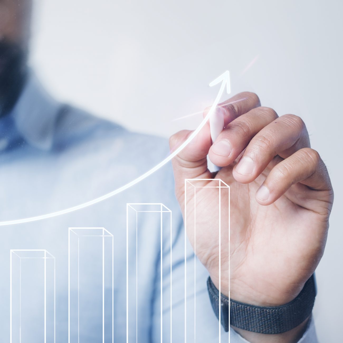 infográfico feito por homem das moedas mais valorizadas 