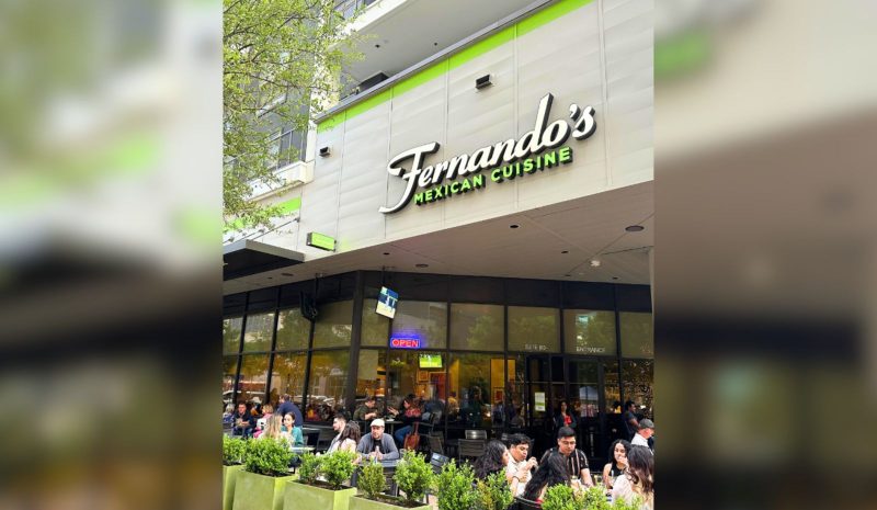 fachada da rede mexicana que fecha todas as lojas