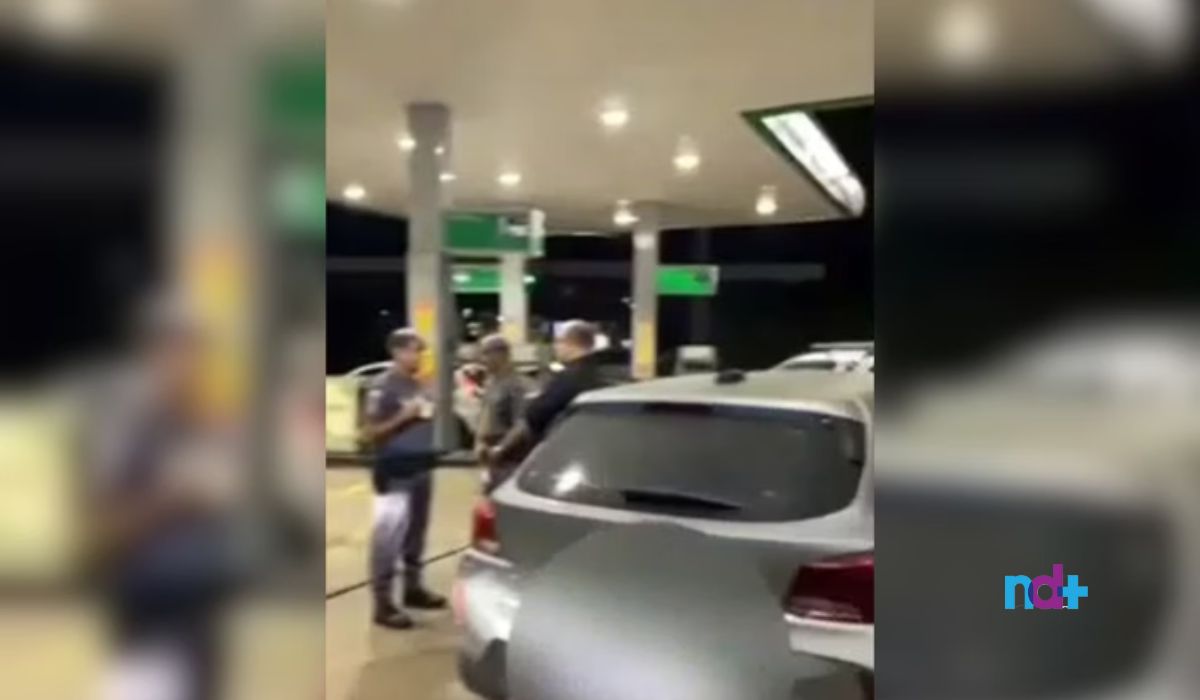 Registro da confusão no posto de gasolina Confusão aconteceu em um posto de gasolina do interior de São Paulo
