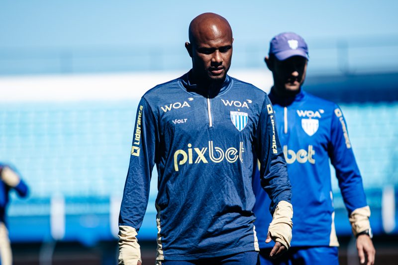 Ronaldo Henrique rescindiu o contrato com o Avaí Ronaldo Henrique rescindiu o contrato com o Avaí