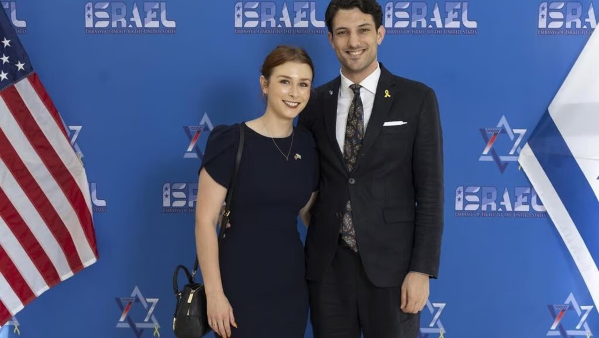 O casal morto no ataque ao Museu Judaico era Sarah Lynn Milgrim e Yaron Lischinsky - Foto: The Embassy of Israel to the United States/Reprodução/ND O casal morto no ataque ao Museu Judaico era Sarah Lynn Milgrim e Yaron Lischinsky - Foto: The Embassy of Israel to the United States/Reprodução/ND
