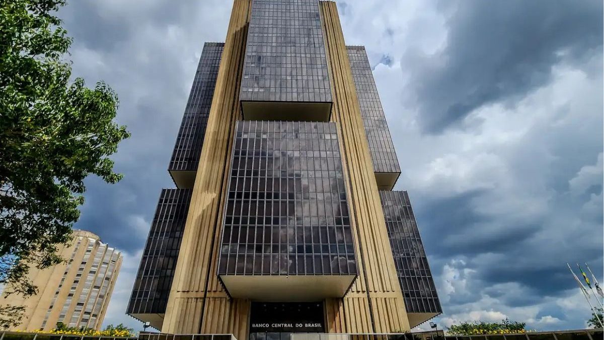 Selic a 15%: Entenda o Impacto Histórico e o que Esperar para o seu Bolso