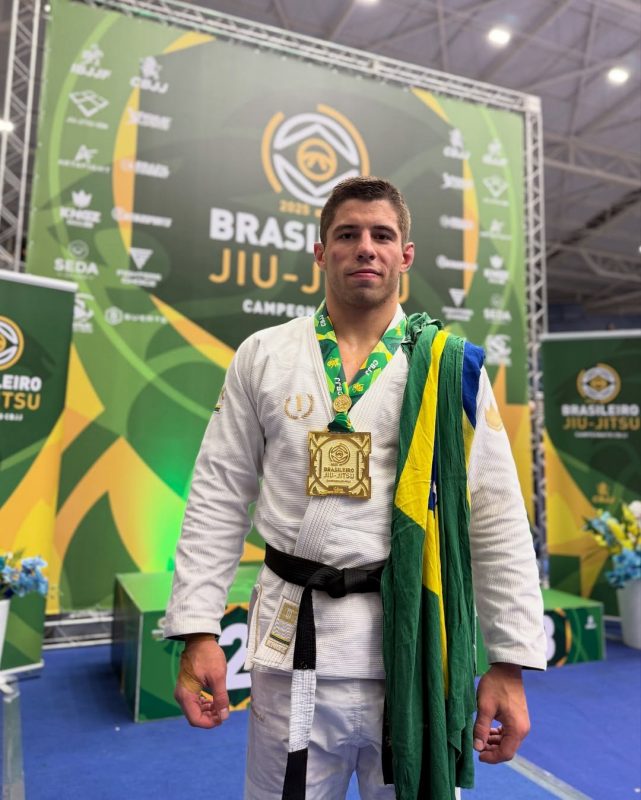 Tainan Dalpra com a medalha no brasileiro de jiu-jitsu da cbjj Tainan Dalpra com a medalha no brasileiro de jiu-jitsu da cbjj